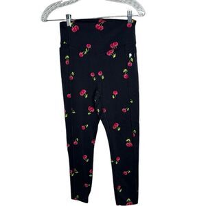 Victoria Secret Pink Ultimate Cherry Print Side Pocket Leggings. Size Small.